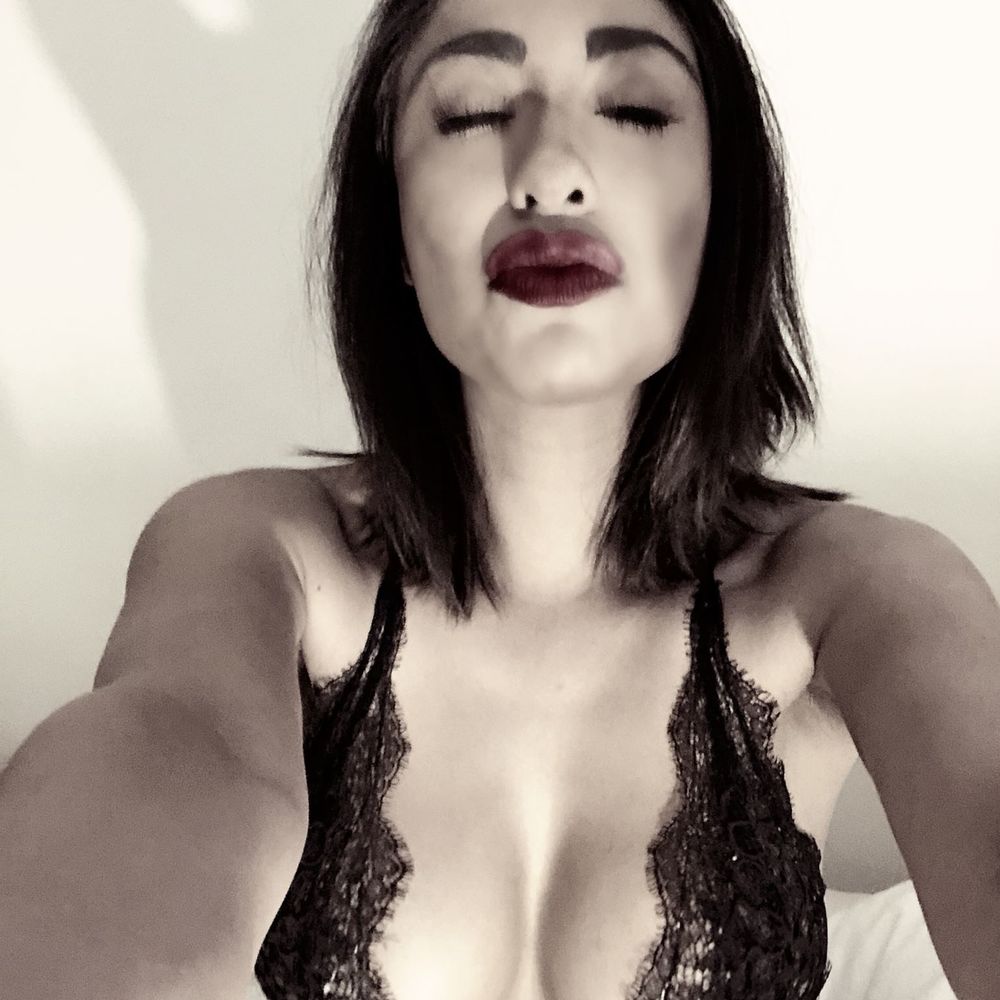 Meet your Posher, Lariss